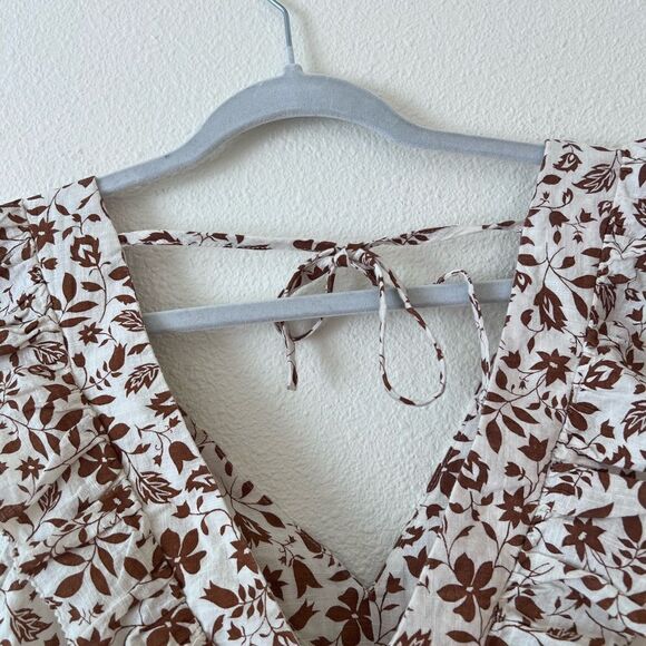 Old Navy Flutter-Sleeve Floral V-Neck Tie-Back Top L - Picture 4 of 7